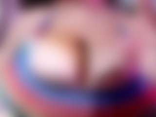Live cam show with Dalila Sky - Fingers on Mixed Magazine Live