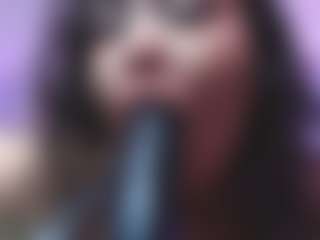 Live cam show with Dalila Sky - Petite on Camming Site