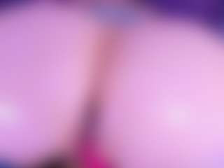 Live cam show with estrella-hkz - Blonde Hair on Camsoda