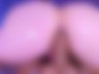 Live cam show with estrella-hkz - Mature on SmokeAndPoke