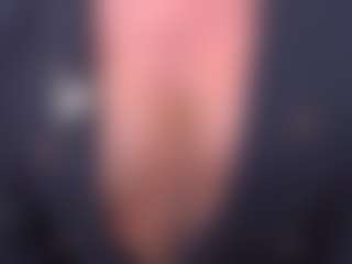 Live cam show with IsadoraDunkan - Granny on parknlotfishbdy