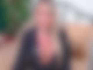 Live cam show with IsadoraDunkan - Strip on fuck-show.com