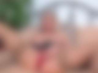 IsadoraDunkan's Live Sex Cam Show