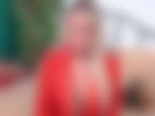 Live cam show with IsadoraDunkan - Granny on justonemore.cc