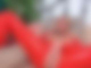 Live cam show with IsadoraDunkan - Granny on xxxlivecams.org