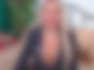 Live cam show with IsadoraDunkan - Shaved on fapnchat