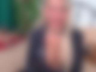 Live cam show with IsadoraDunkan - Middle Aged on Mixed Magazine Live