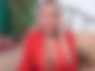 Live cam show with IsadoraDunkan - Granny on TeamSkeetLive