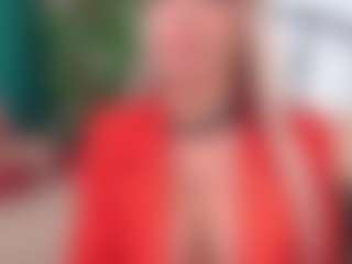 Live cam show with IsadoraDunkan - Granny on TeamSkeetLive