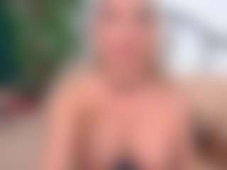 Live cam show with IsadoraDunkan - Blonde Hair on testsause.com