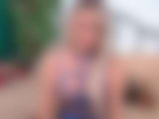 Live cam show with IsadoraDunkan - Fuck on Milf Play