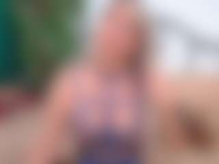 Live cam show with IsadoraDunkan - Domination on infinitiblacc.com