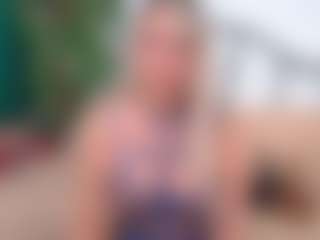 Live cam show with IsadoraDunkan - Granny Lovense on Gym Cam Girls