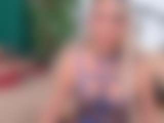 Live cam show with IsadoraDunkan - Fuck on hrnylive.com