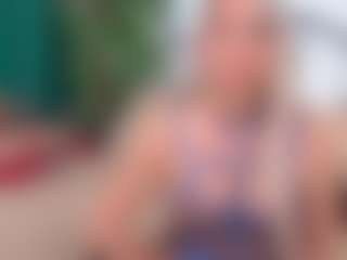 Live cam show with IsadoraDunkan - Blonde Hair Middle Aged on fuklive.com