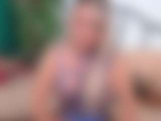 Live cam show with IsadoraDunkan - Athletic Middle Aged on numayanayam.club
