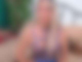 Live cam show with IsadoraDunkan - Granny Blonde Hair on justonemore.cc