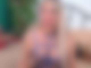 Live cam show with IsadoraDunkan - Gray Eyes on alttransgirls