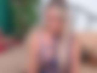Live cam show with IsadoraDunkan - Blowjob Mature on StripNow