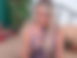 Live cam show with IsadoraDunkan - Tease Mature on justonemore.cc