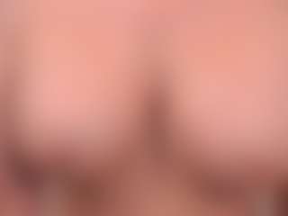 Live cam show with IsadoraDunkan - White Mature on StripNow | united states