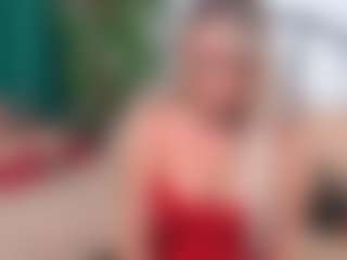 Live cam show with IsadoraDunkan - Fit on AdultVida.com