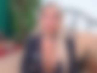 Live cam show with IsadoraDunkan - Gray Eyes on AdultVida.com