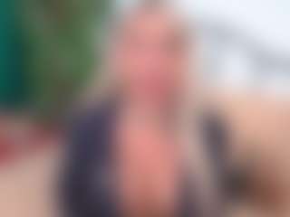Live cam show with IsadoraDunkan - Granny Blonde Hair on Taboo Cams XXX
