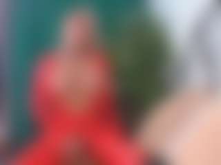 Live cam show with IsadoraDunkan - Stockings on Chatstar