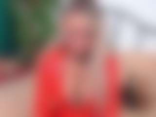 Live cam show with IsadoraDunkan - Granny on realtime-chat