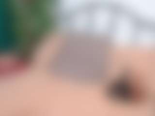 Live cam show with IsadoraDunkan - Oil on realtime-chat