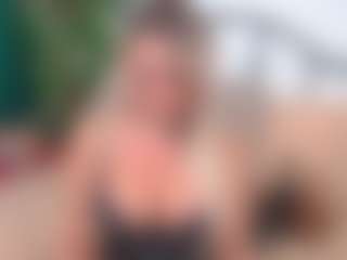 Live cam show with IsadoraDunkan - Interactivetoy Granny on CamSodaAdn