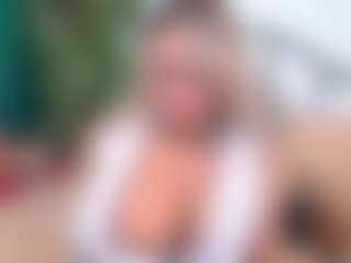IsadoraDunkan's Live Sex Cam Show