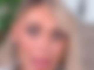 IsadoraDunkan's Live Sex Cam Show