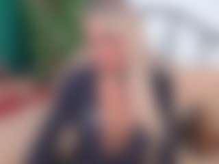 Live cam show with IsadoraDunkan - Moaning on wildcum.com