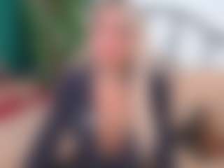 Live cam show with IsadoraDunkan - Gray Eyes on wildcum.com
