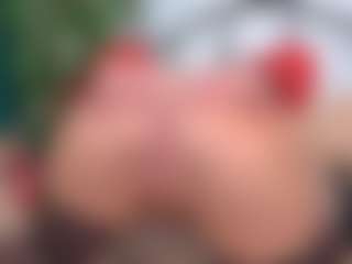 Live cam show with IsadoraDunkan - Mature on livesuperchat.net