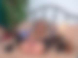 Live cam show with IsadoraDunkan - Asian Granny on Chatstar