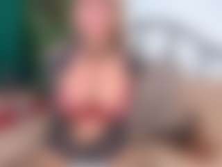 Live cam show with IsadoraDunkan - Granny Dildo on crypto-cams