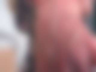 Live cam show with IsadoraDunkan - Striptease Granny on Camming Site
