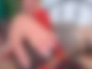Live cam show with IsadoraDunkan - Granny Blonde Hair on Chatstar