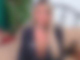 Live cam show with IsadoraDunkan - Granny on Camsoda