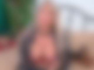 Live cam show with IsadoraDunkan - Sexy on sexylive.show