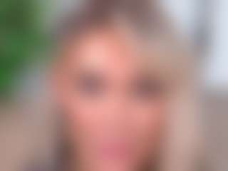 Live cam show with IsadoraDunkan - Fuck on CamClone