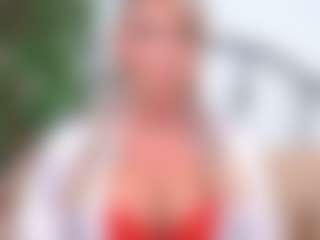 Live cam show with IsadoraDunkan - Mature on Camsoda