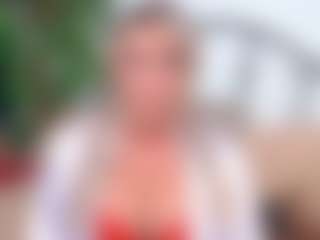 Live cam show with IsadoraDunkan - Handjob on livesuperchat.net