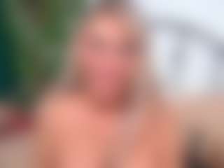 Live cam show with IsadoraDunkan - Full Nudity on hrnylive.com