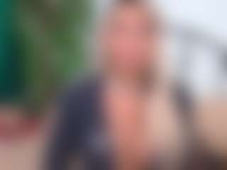 Live cam show with IsadoraDunkan - Athletic Middle Aged on xDating