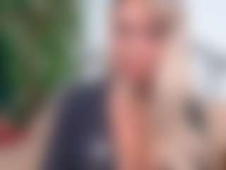 Live cam show with IsadoraDunkan - Granny on camgirlchat.live