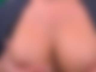 Live cam show with IsadoraDunkan - Athletic on fuklive.com